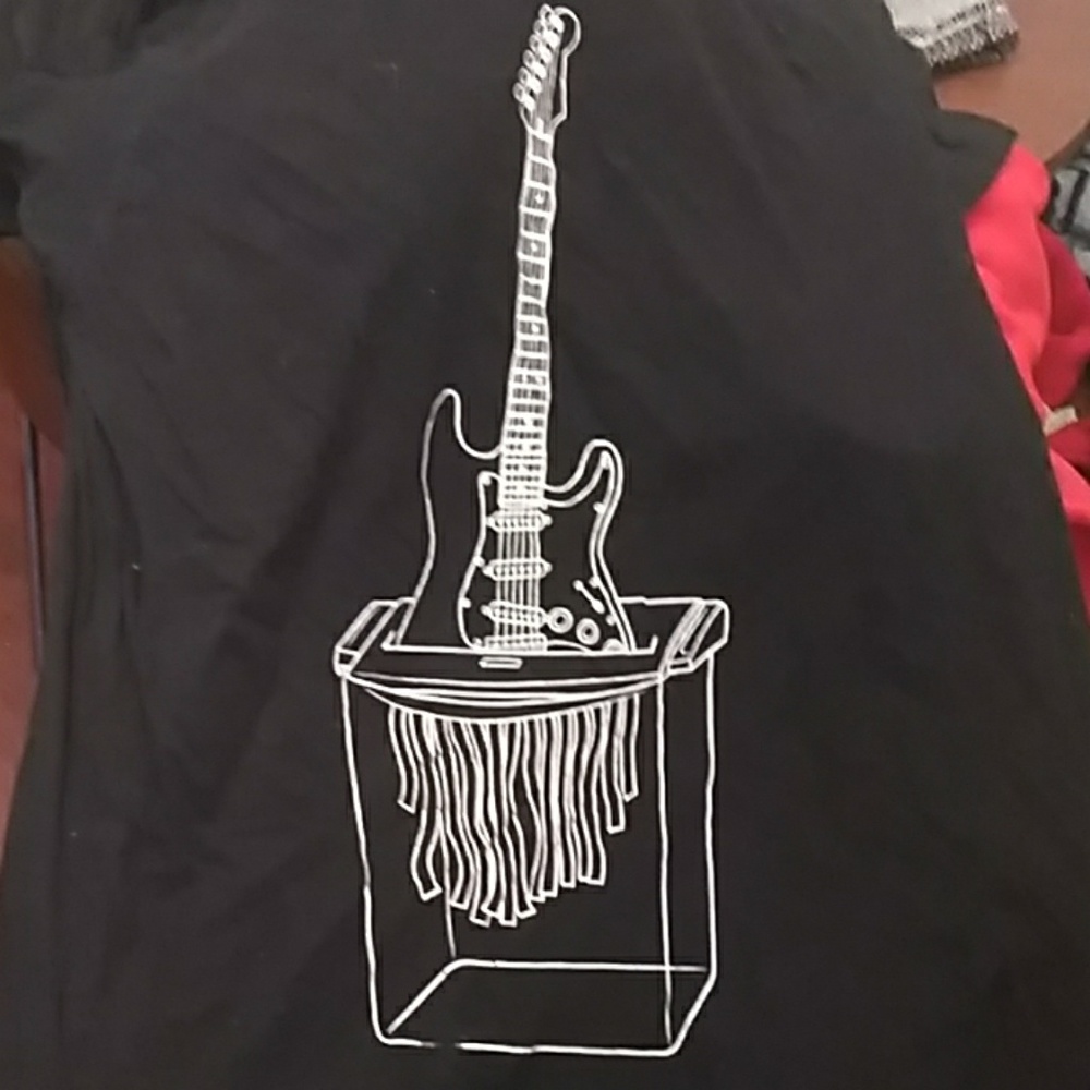 Graphic tshirt